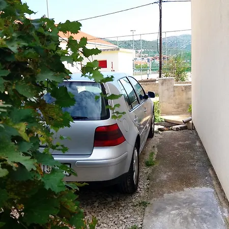 5229c Vinišće